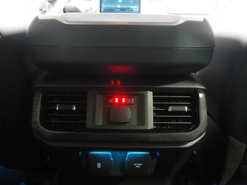 2024 Ford F-150 Lightning Platinum 4WD *NAVIGATION, ADAPTIVE CRUISE, SAFETY ALERTS, 360 VIEW CAMERAS, TWIN-PANEL MOONROOF, NIRVANA LEATHER, CLIMATE MASSAGE SEATS, HTD STEERING, BANG & OLUFSEN, WIRELESS CHARGING, ANDROID & APPLE Round Rock TX