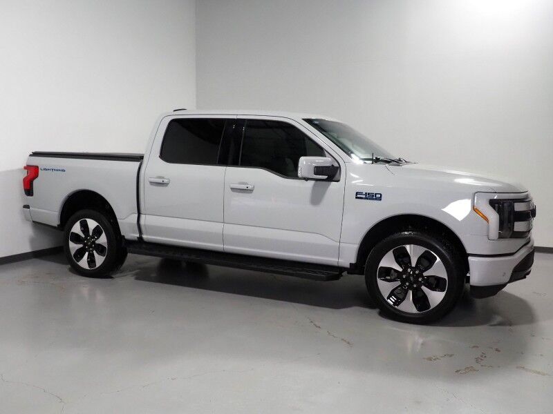 2024 Ford F-150 Lightning Platinum 4WD *NAVIGATION, ADAPTIVE CRUISE, SAFETY ALERTS, 360 VIEW CAMERAS, TWIN-PANEL MOONROOF, NIRVANA LEATHER, CLIMATE MASSAGE SEATS, HTD STEERING, BANG & OLUFSEN, WIRELESS CHARGING, ANDROID & APPLE