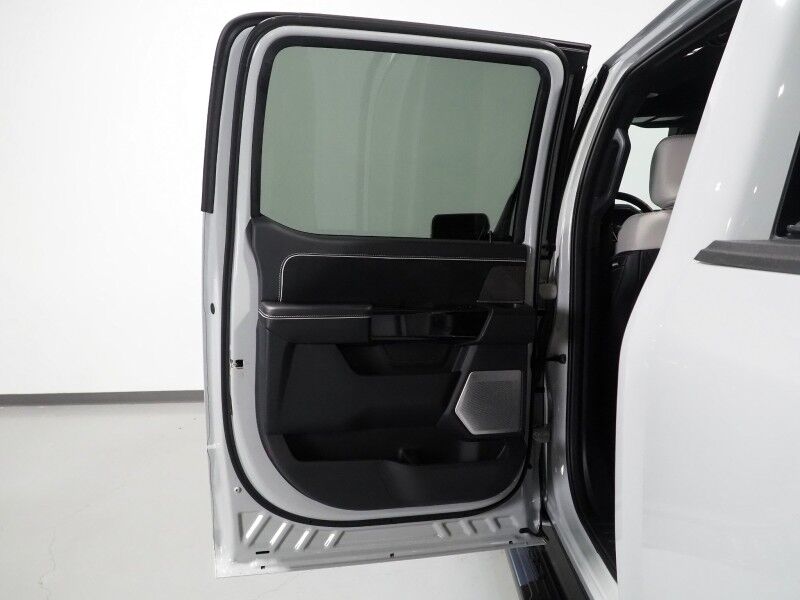 2024 Ford F-150 Lightning Platinum 4WD *NAVIGATION, ADAPTIVE CRUISE, SAFETY ALERTS, 360 VIEW CAMERAS, TWIN-PANEL MOONROOF, NIRVANA LEATHER, CLIMATE MASSAGE SEATS, HTD STEERING, BANG & OLUFSEN, WIRELESS CHARGING, ANDROID & APPLE Round Rock TX