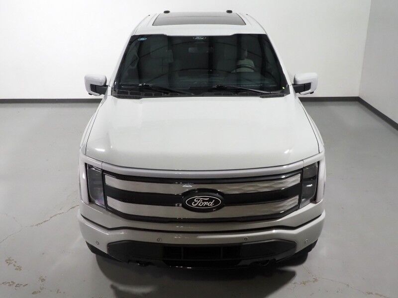 2024 Ford F-150 Lightning Platinum 4WD *NAVIGATION, ADAPTIVE CRUISE, SAFETY ALERTS, 360 VIEW CAMERAS, TWIN-PANEL MOONROOF, NIRVANA LEATHER, CLIMATE MASSAGE SEATS, HTD STEERING, BANG & OLUFSEN, WIRELESS CHARGING, ANDROID & APPLE Round Rock TX