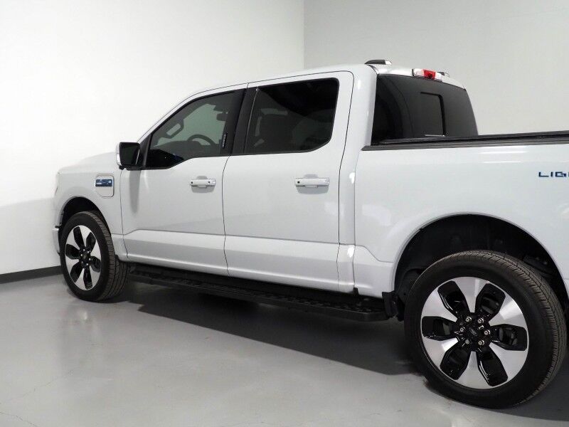 2024 Ford F-150 Lightning Platinum 4WD *NAVIGATION, ADAPTIVE CRUISE, SAFETY ALERTS, 360 VIEW CAMERAS, TWIN-PANEL MOONROOF, NIRVANA LEATHER, CLIMATE MASSAGE SEATS, HTD STEERING, BANG & OLUFSEN, WIRELESS CHARGING, ANDROID & APPLE Round Rock TX