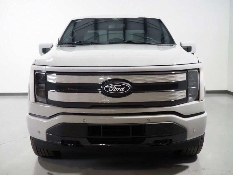 2024 Ford F-150 Lightning Platinum 4WD *NAVIGATION, ADAPTIVE CRUISE, SAFETY ALERTS, 360 VIEW CAMERAS, TWIN-PANEL MOONROOF, NIRVANA LEATHER, CLIMATE MASSAGE SEATS, HTD STEERING, BANG & OLUFSEN, WIRELESS CHARGING, ANDROID & APPLE Round Rock TX