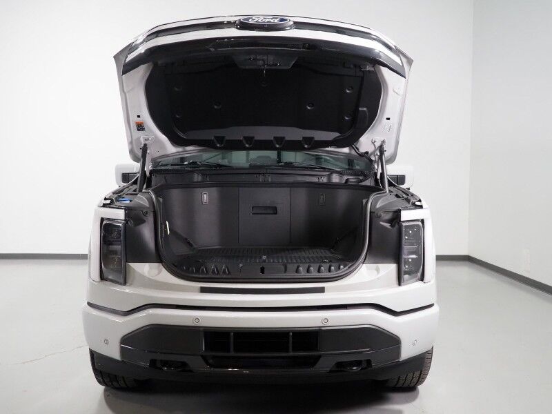 2024 Ford F-150 Lightning Platinum 4WD *NAVIGATION, ADAPTIVE CRUISE, SAFETY ALERTS, 360 VIEW CAMERAS, TWIN-PANEL MOONROOF, NIRVANA LEATHER, CLIMATE MASSAGE SEATS, HTD STEERING, BANG & OLUFSEN, WIRELESS CHARGING, ANDROID & APPLE Round Rock TX