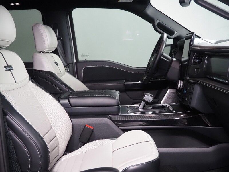 2024 Ford F-150 Lightning Platinum 4WD *NAVIGATION, ADAPTIVE CRUISE, SAFETY ALERTS, 360 VIEW CAMERAS, TWIN-PANEL MOONROOF, NIRVANA LEATHER, CLIMATE MASSAGE SEATS, HTD STEERING, BANG & OLUFSEN, WIRELESS CHARGING, ANDROID & APPLE Round Rock TX