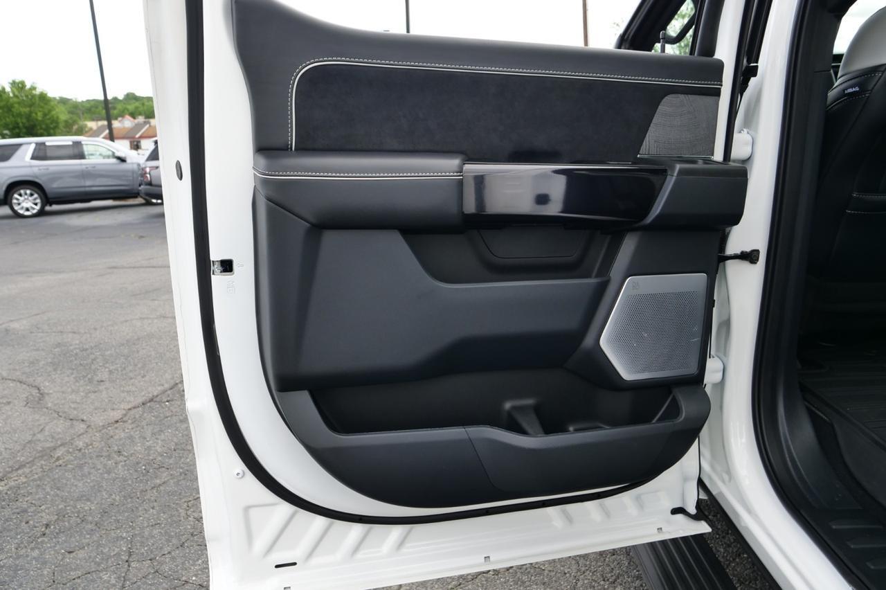2024 Ford F-150 Lightning Platinum 4X4 / Pro Power Onboard / Extended Battery! Lincolnton NC
