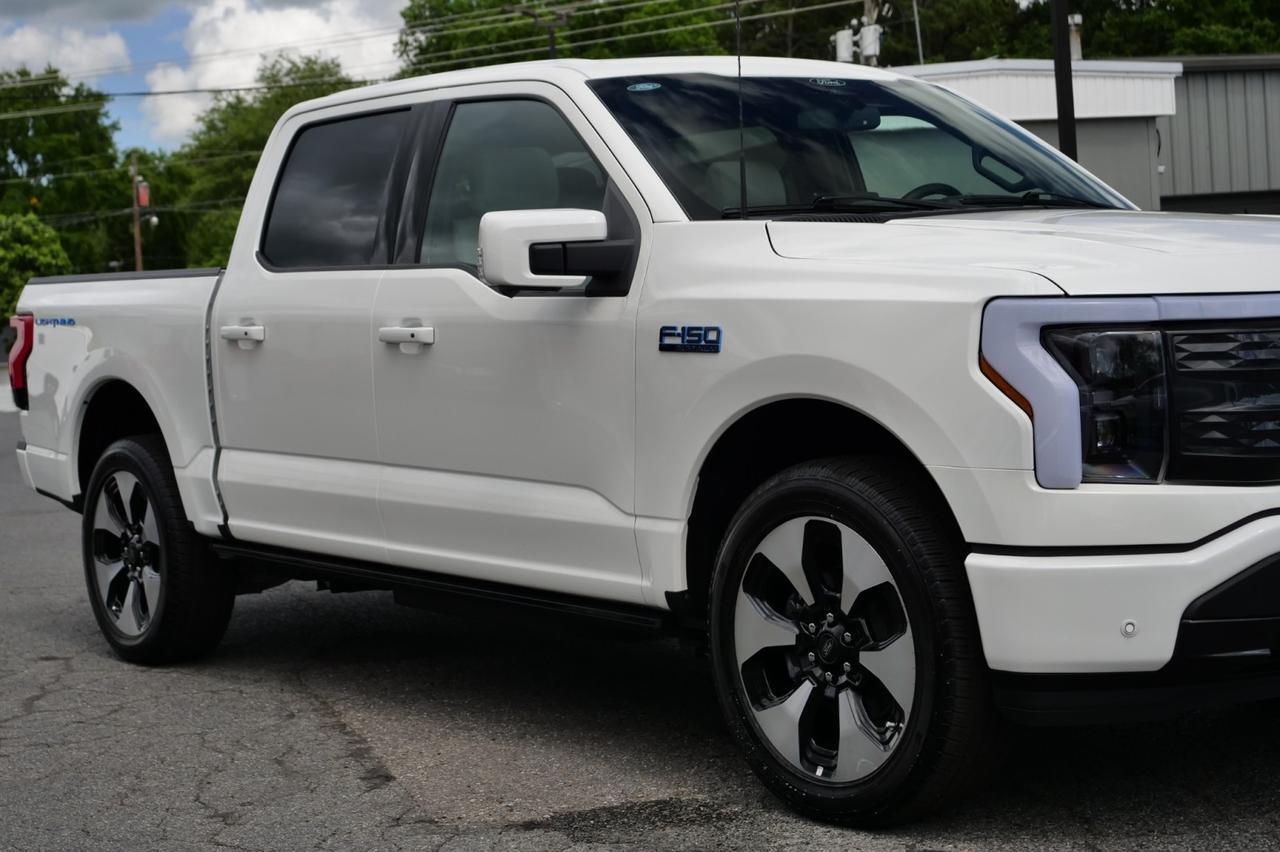 2024 Ford F-150 Lightning Platinum 4X4 / Pro Power Onboard / Extended Battery! Lincolnton NC