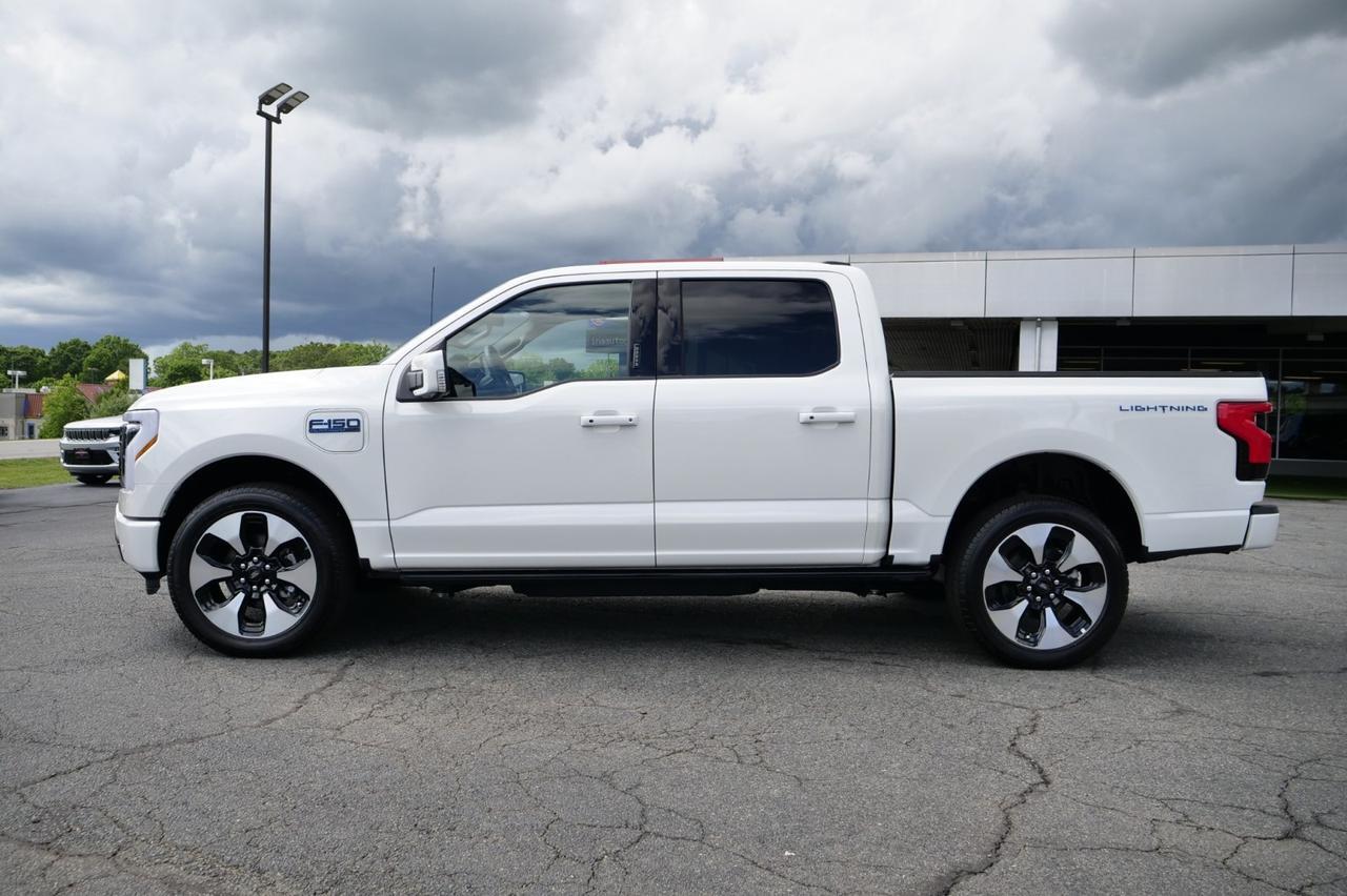 2024 Ford F-150 Lightning Platinum 4X4 / Pro Power Onboard / Extended Battery! Lincolnton NC