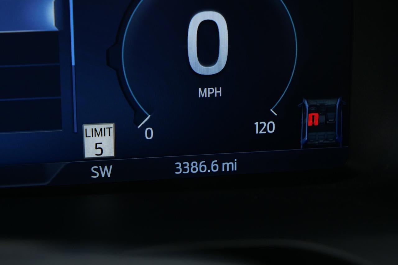 2024 Ford F-150 Lightning Platinum 4X4 / Pro Power Onboard / Extended Battery! Lincolnton NC