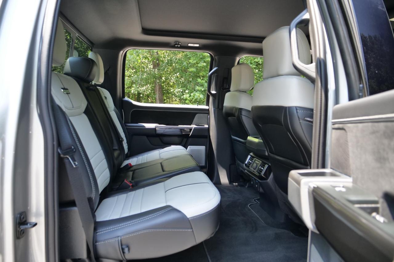 2024 Ford F-150 Lightning Platinum 4x4 / PANO Sunroof / Cooled Seats! Lincolnton NC