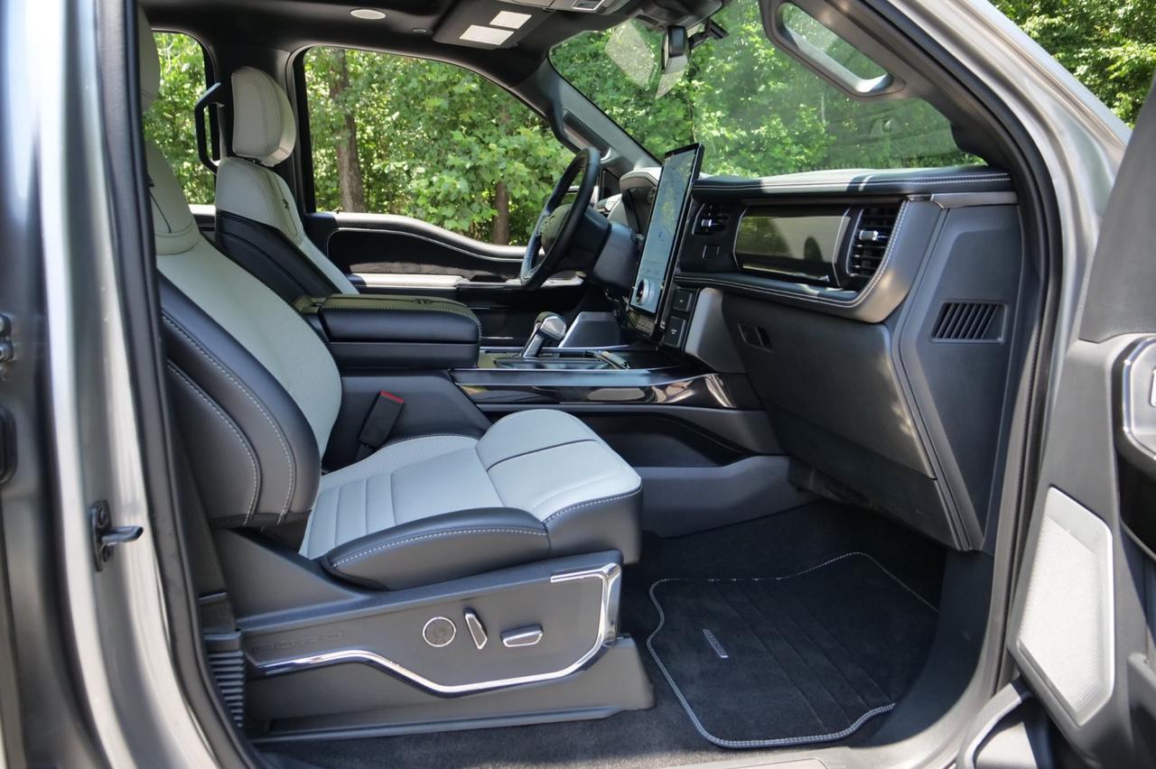 2024 Ford F-150 Lightning Platinum 4x4 / PANO Sunroof / Cooled Seats! Lincolnton NC