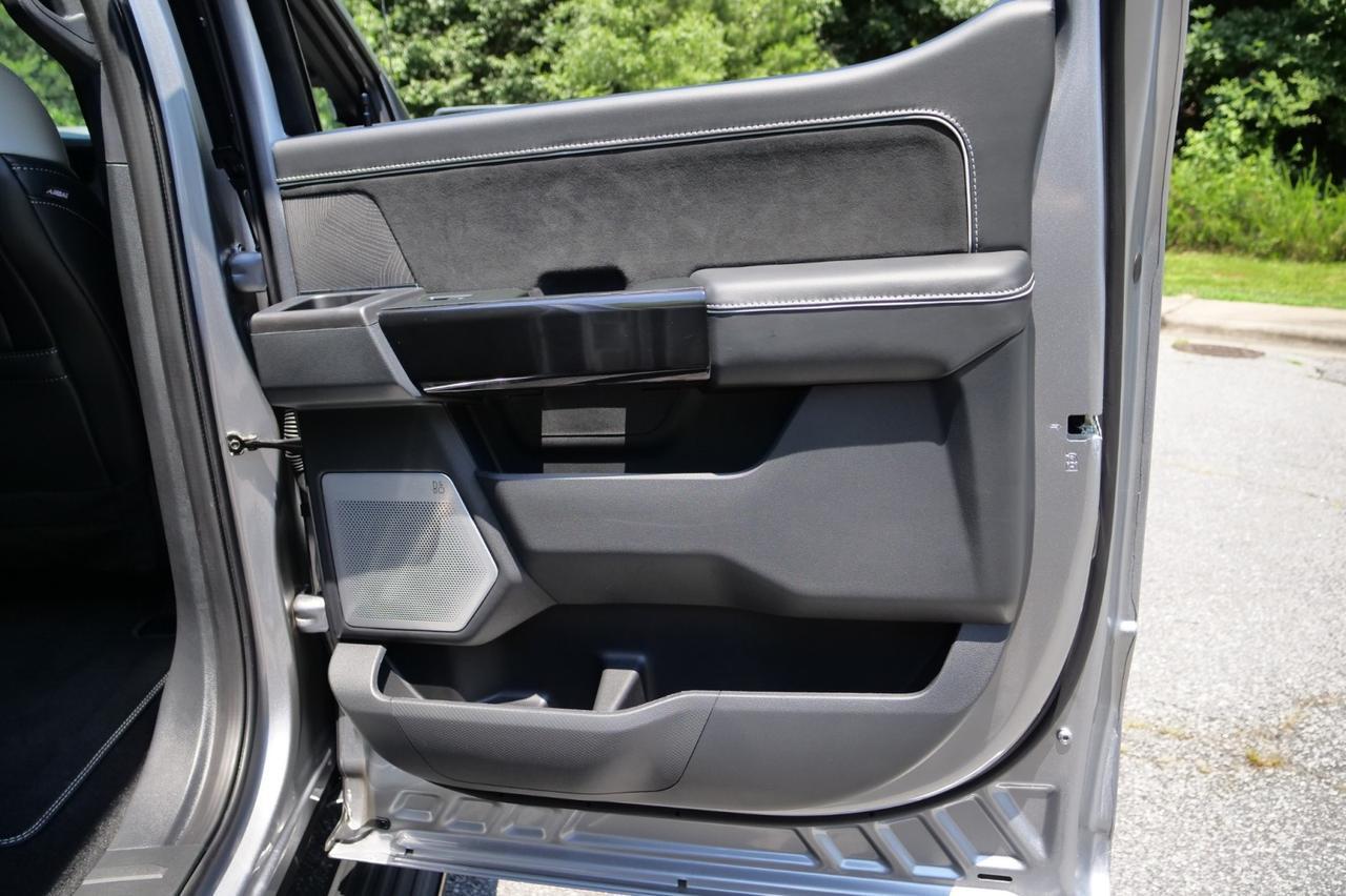 2024 Ford F-150 Lightning Platinum 4x4 / PANO Sunroof / Cooled Seats! Lincolnton NC
