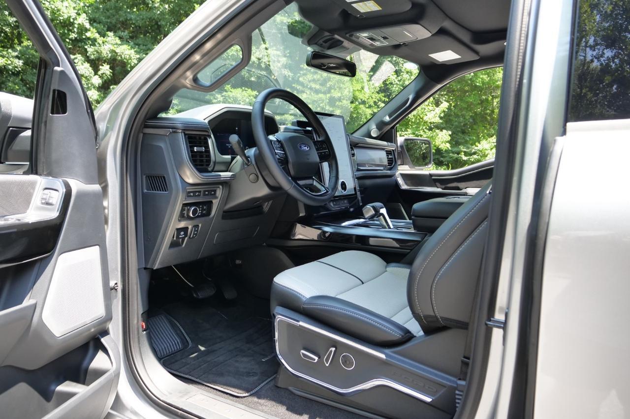 2024 Ford F-150 Lightning Platinum 4x4 / PANO Sunroof / Cooled Seats! Lincolnton NC