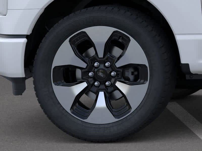 2024 Ford F-150 Lightning Platinum Plymouth MA