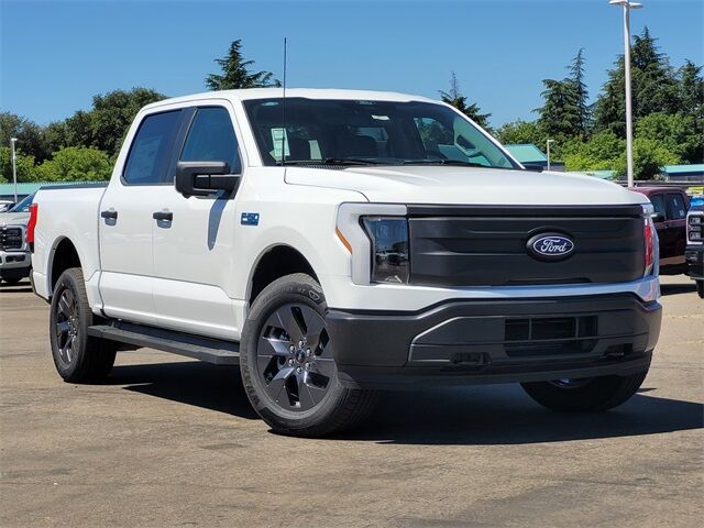 2024 Ford F-150 Lightning Pro