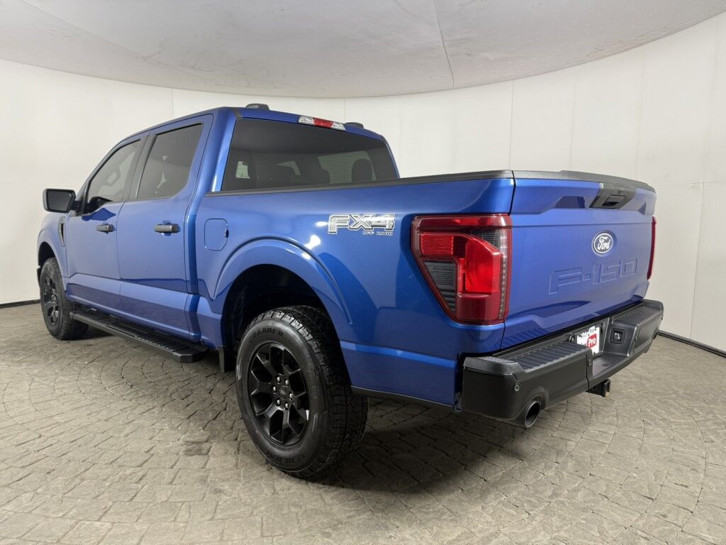 2024 Ford F-150 STX 4WD w/Black Appearance SuperCrew 5.5' Box Maumee OH