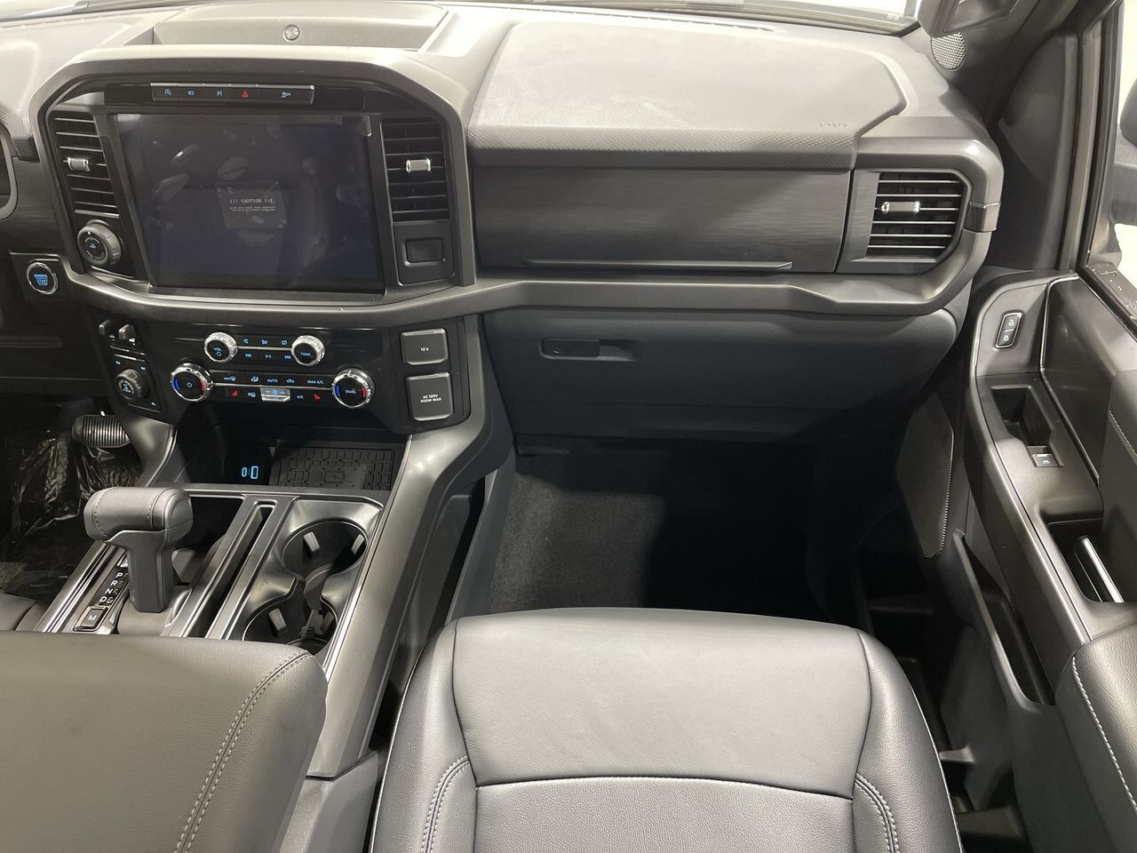 2024 Ford F-150 XLT - GIANT CUSTOMS Sherwood Park AB