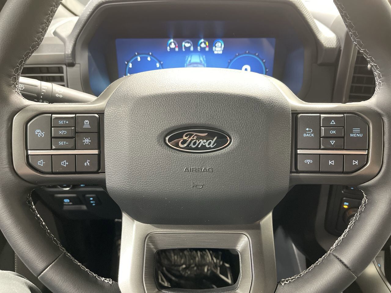 2024 Ford F-150 XLT - GIANT CUSTOMS Sherwood Park AB