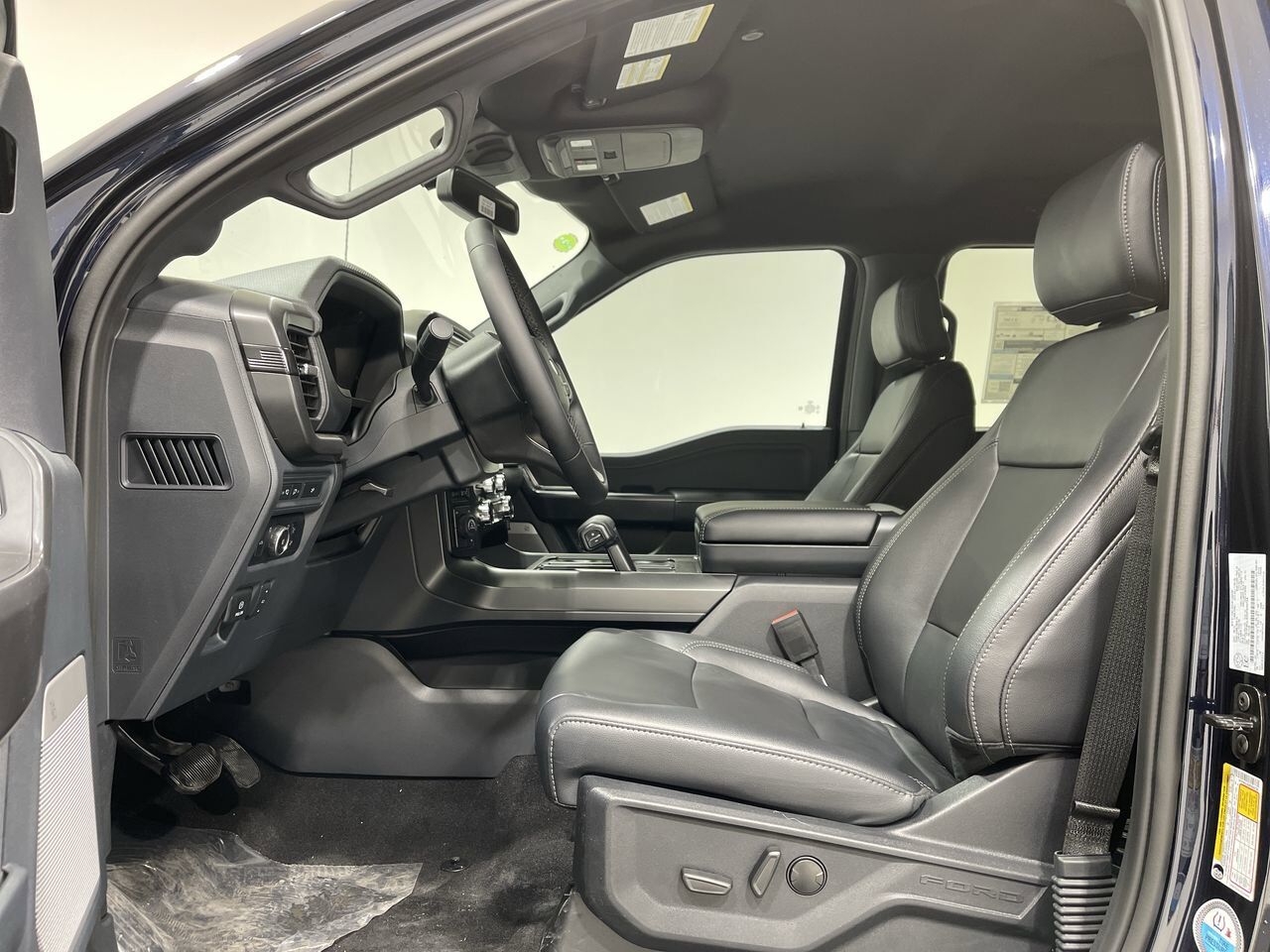 2024 Ford F-150 XLT - GIANT CUSTOMS Sherwood Park AB