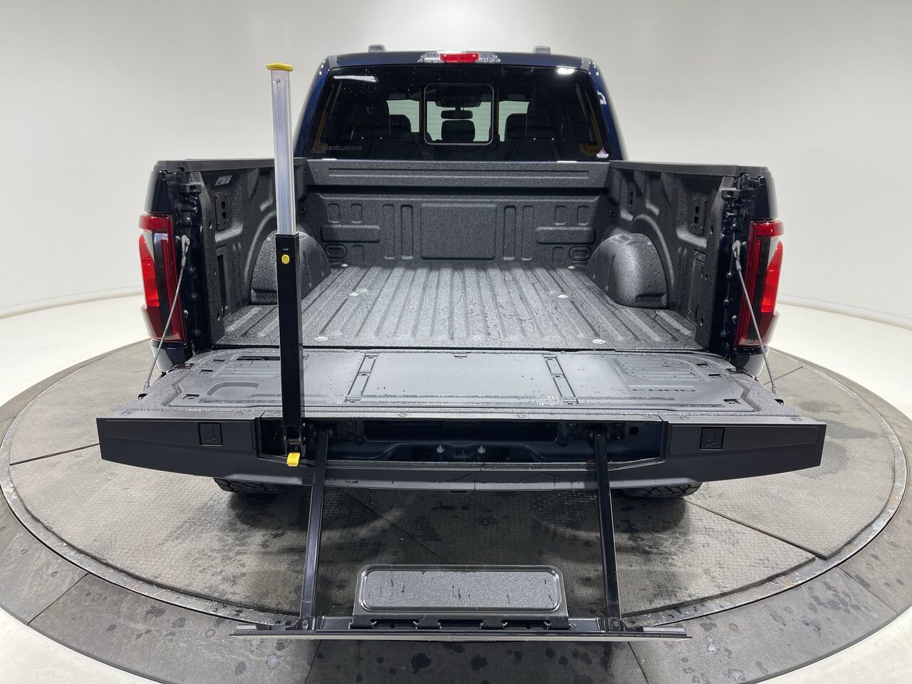 2024 Ford F-150 XLT - GIANT CUSTOMS Sherwood Park AB