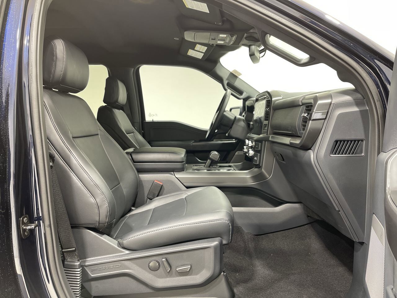 2024 Ford F-150 XLT - GIANT CUSTOMS Sherwood Park AB