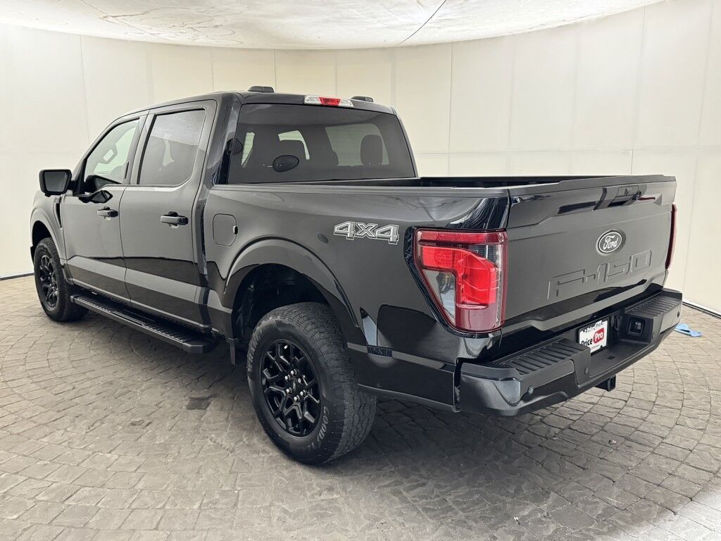 2024 Ford F-150 XLT 4WD SuperCrew w/Black Appearance Maumee OH