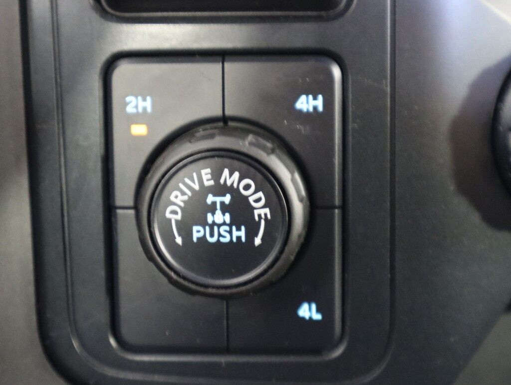 2024 Ford F-150 XLT 4WD SuperCrew w/Black Appearance Maumee OH