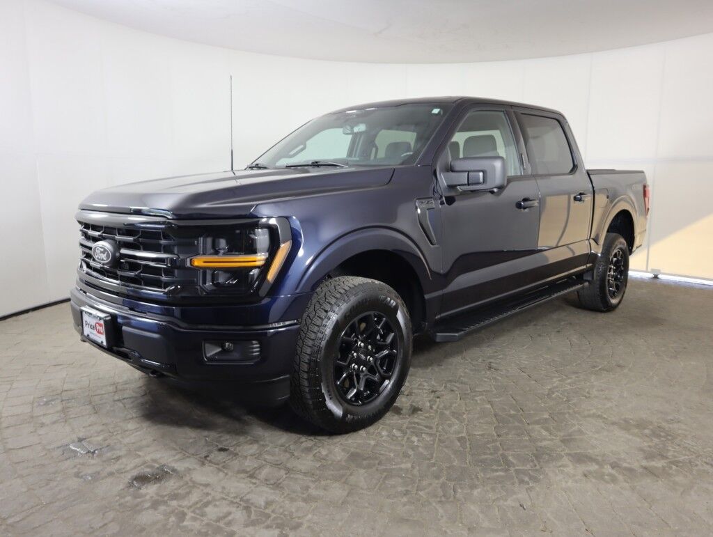 2024 Ford F-150 XLT 4WD SuperCrew w/Black Appearance Maumee OH