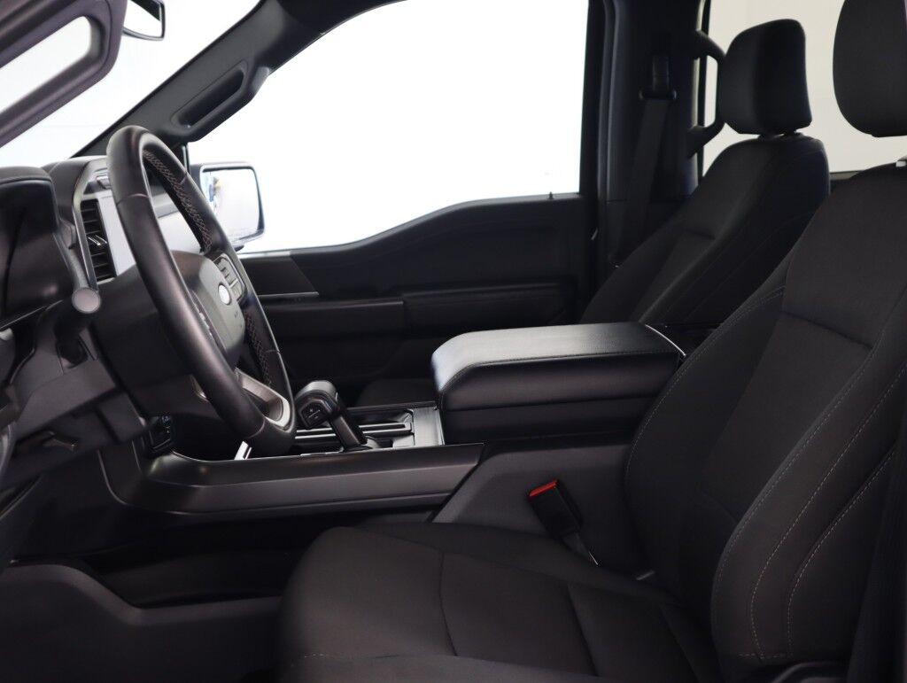 2024 Ford F-150 XLT 4WD SuperCrew w/Black Appearance Maumee OH