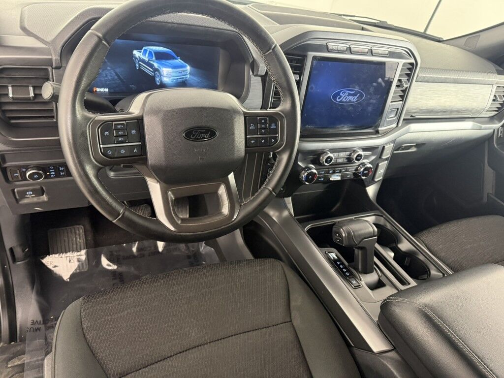 2024 Ford F-150 XLT 4WD w/Black Appearance SuperCrew 5.5' Box Maumee OH