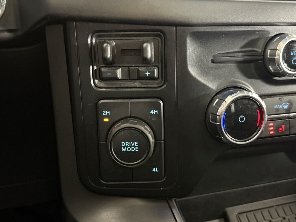 2024 Ford F-150 XLT 4WD w/Black Appearance SuperCrew Maumee OH