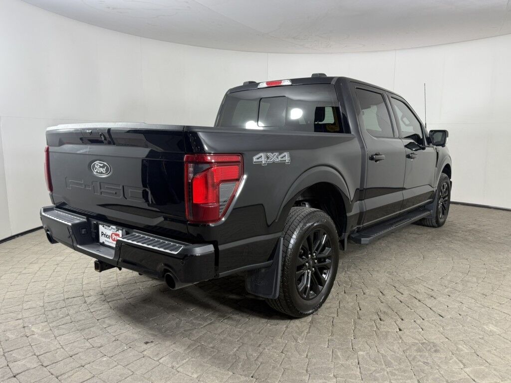2024 Ford F-150 XLT 4WD w/Black Appearance SuperCrew Maumee OH