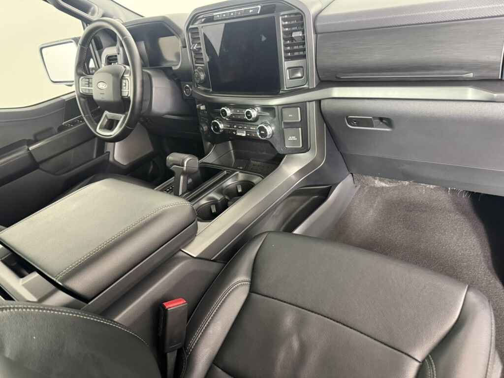2024 Ford F-150 XLT 4WD w/Black Appearance SuperCrew Maumee OH