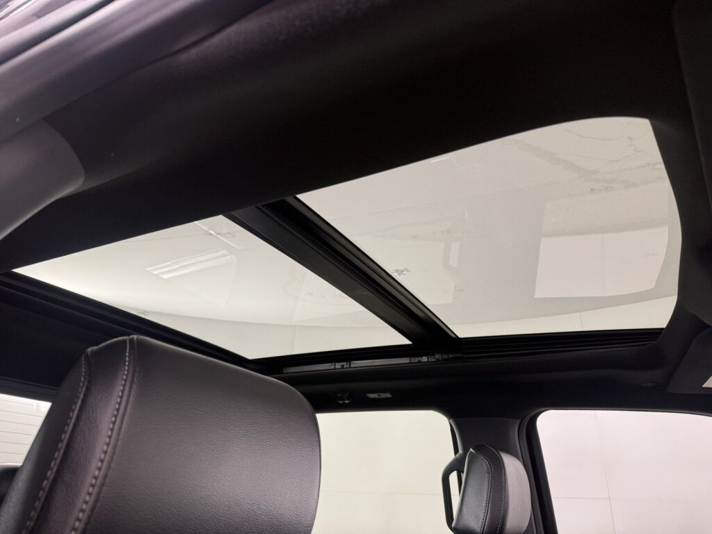 2024 Ford F-150 XLT 4WD w/Black Appearance SuperCrew Maumee OH