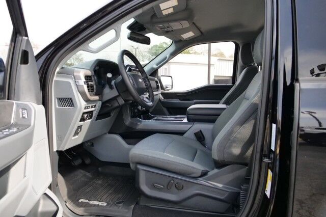 2024 Ford F-150 XLT 4X4 / Heated Seats / 3.5L V6! High Point NC