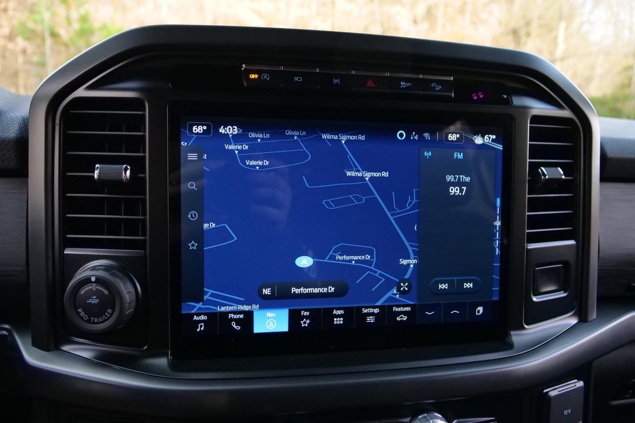 2024 Ford F-150 XLT 4X4 / Lowered / Borla Exhaust / UPGRADES / 5.0L V8! Lincolnton NC