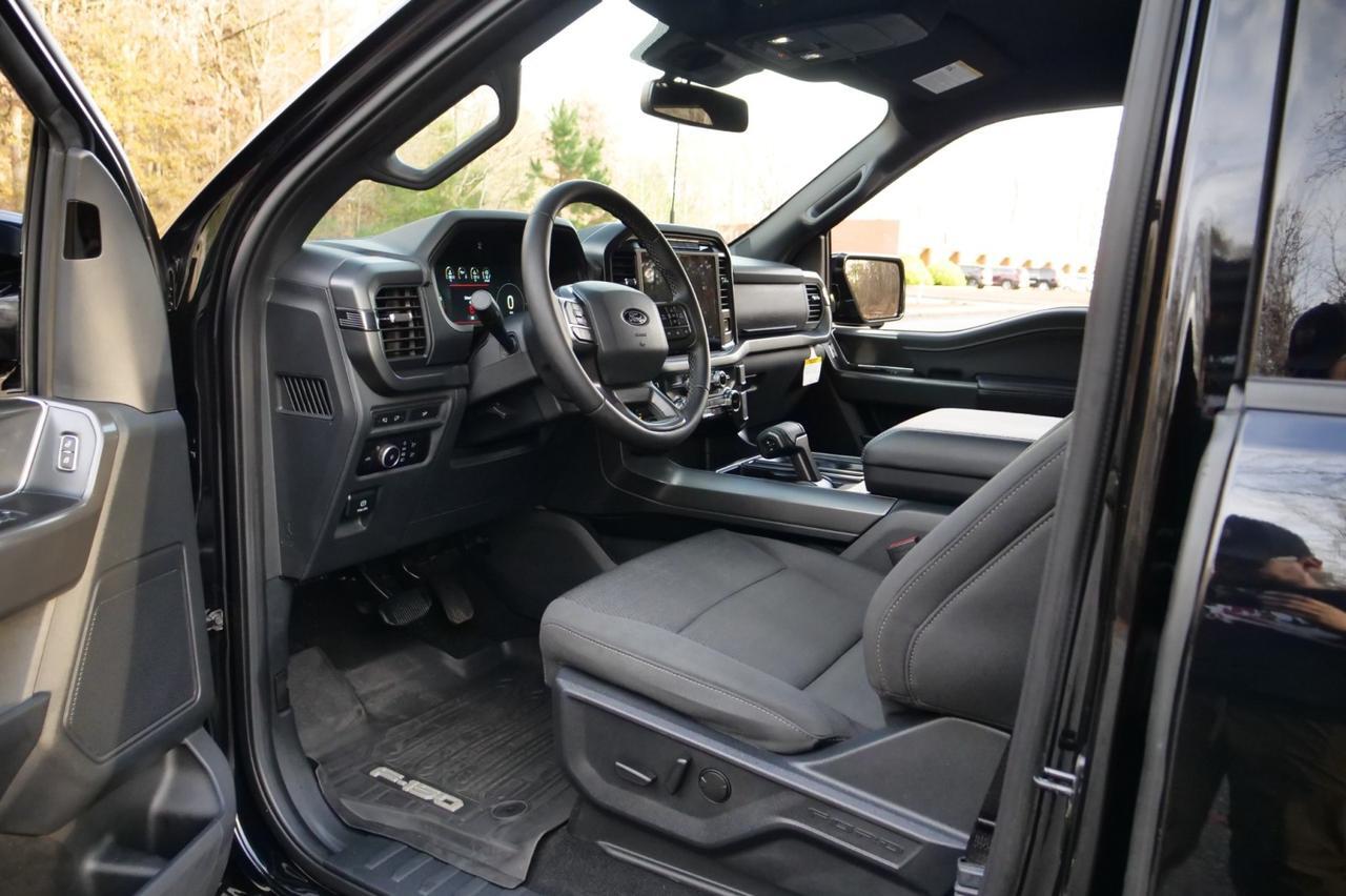 2024 Ford F-150 XLT 4X4 / Lowered / Borla Exhaust / UPGRADES / 5.0L V8! Lincolnton NC