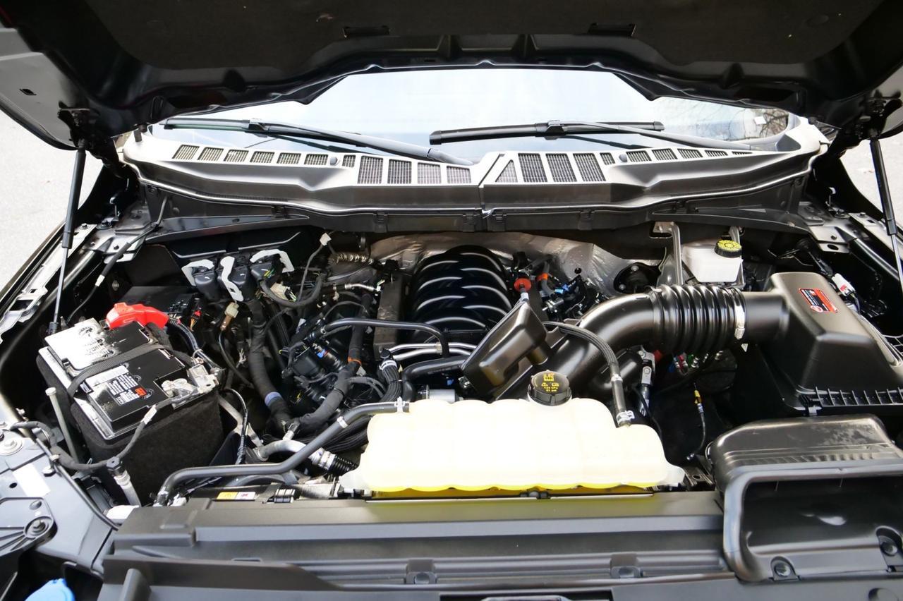 2024 Ford F-150 XLT 4X4 / Lowered / Borla Exhaust / UPGRADES / 5.0L V8! Lincolnton NC