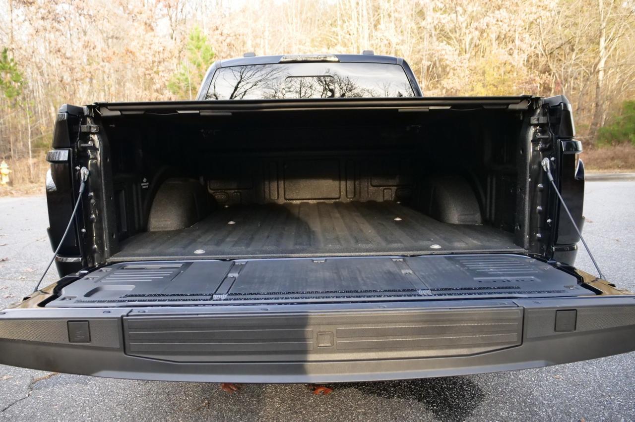 2024 Ford F-150 XLT 4X4 / Lowered / Borla Exhaust / UPGRADES / 5.0L V8! Lincolnton NC