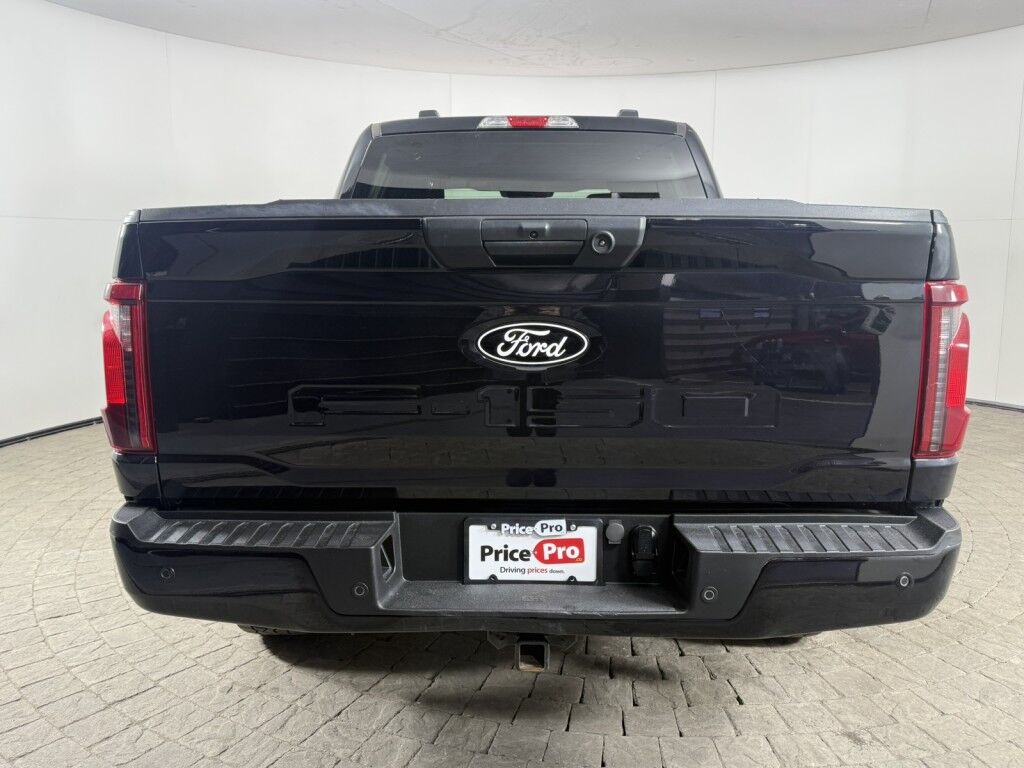 2024 Ford F-150 XLT Black Appearance 4WD SuperCrew 5.5' Box Maumee OH