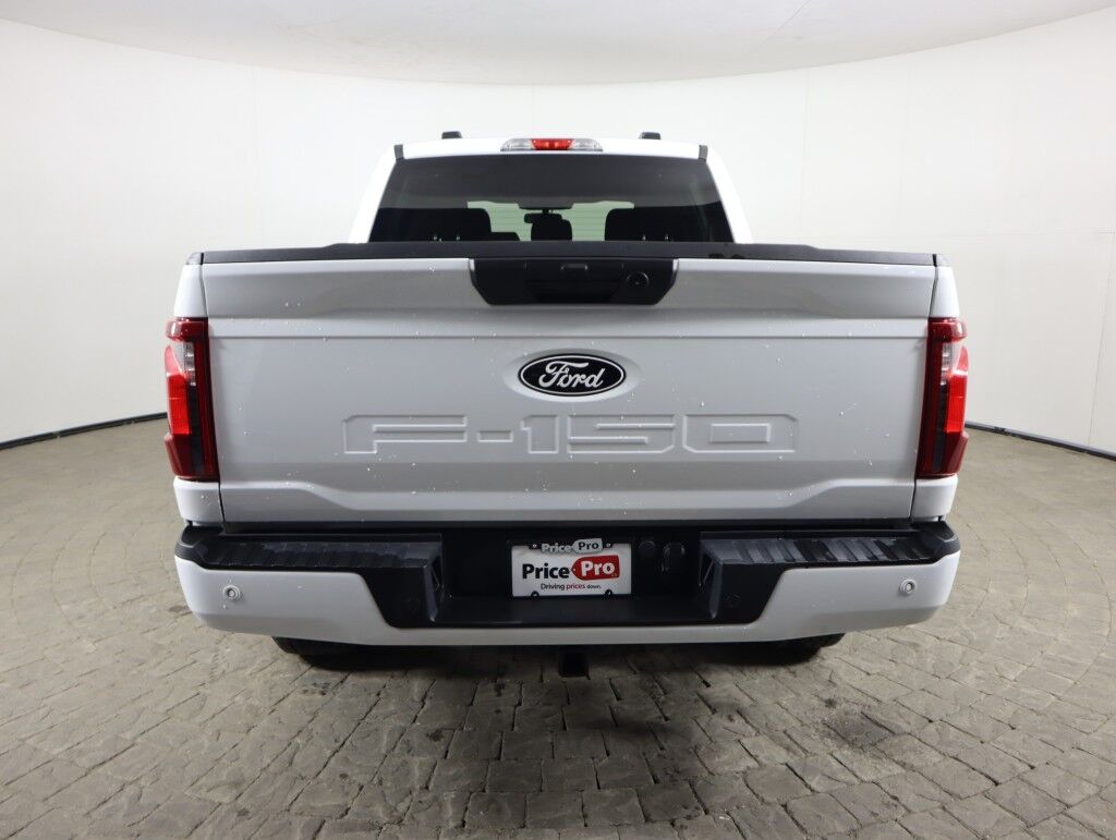 2024 Ford F-150 XLT Black Appearance 4WD SuperCrew 5.5' Box Maumee OH