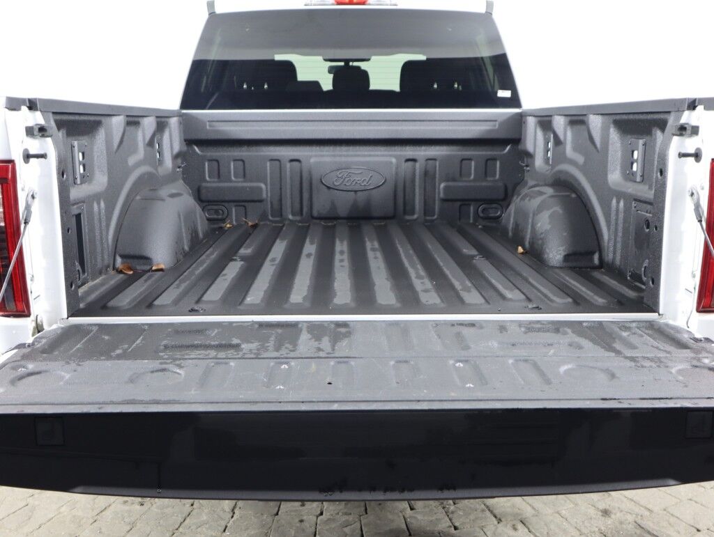 2024 Ford F-150 XLT Black Appearance 4WD SuperCrew 5.5' Box Maumee OH