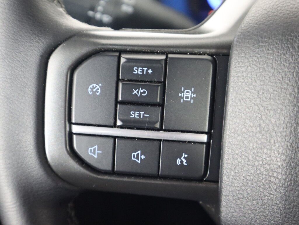 2024 Ford F-150 XLT Black Appearance 4WD SuperCrew 5.5' Box Maumee OH