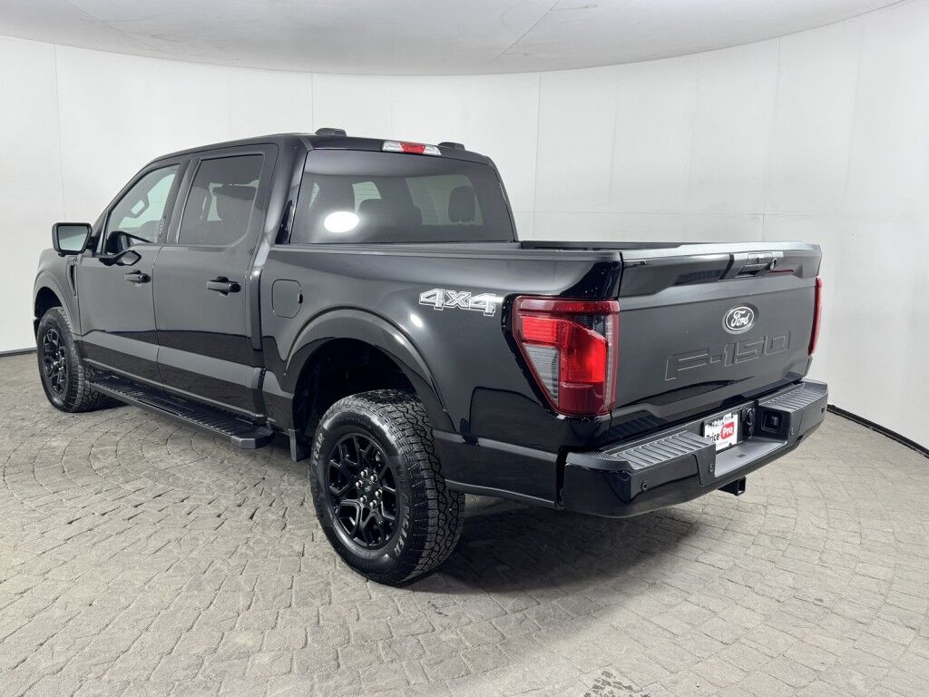 2024 Ford F-150 XLT Black Appearance 4WD SuperCrew 5.5' Box Maumee OH