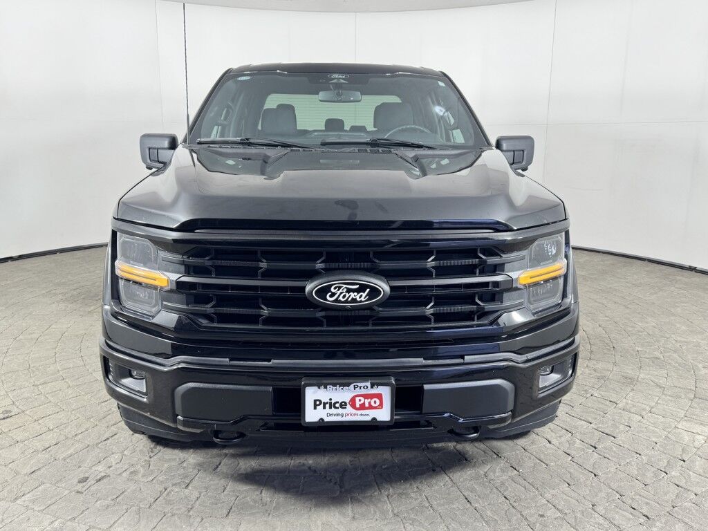 2024 Ford F-150 XLT Black Appearance 4WD SuperCrew 5.5' Box Maumee OH