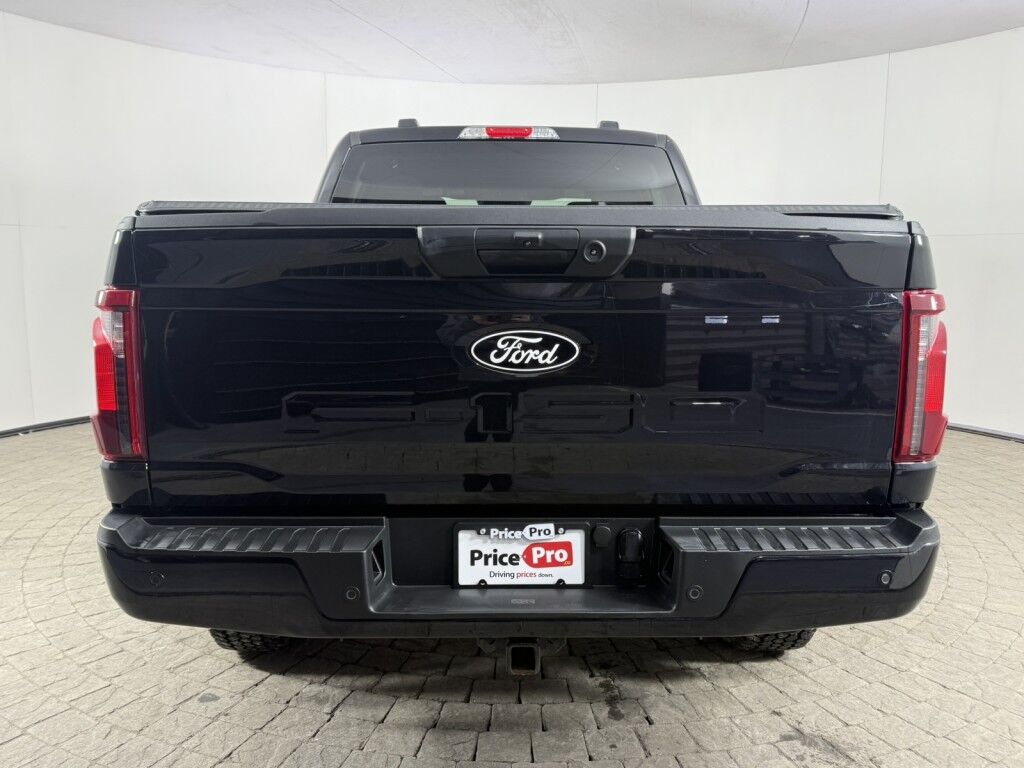 2024 Ford F-150 XLT Black Appearance Pkg 4WD SuperCrew 5.5' Box Maumee OH