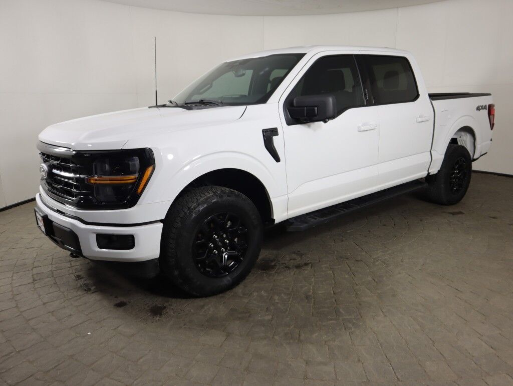 2024 Ford F-150 XLT Black Appearance pkg 4WD SuperCrew 5.5&apos; Box Maumee OH