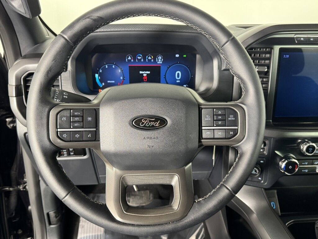 2024 Ford F-150 XLT Black Appearance pkg 4WD SuperCrew 5.5&apos; Box Maumee OH