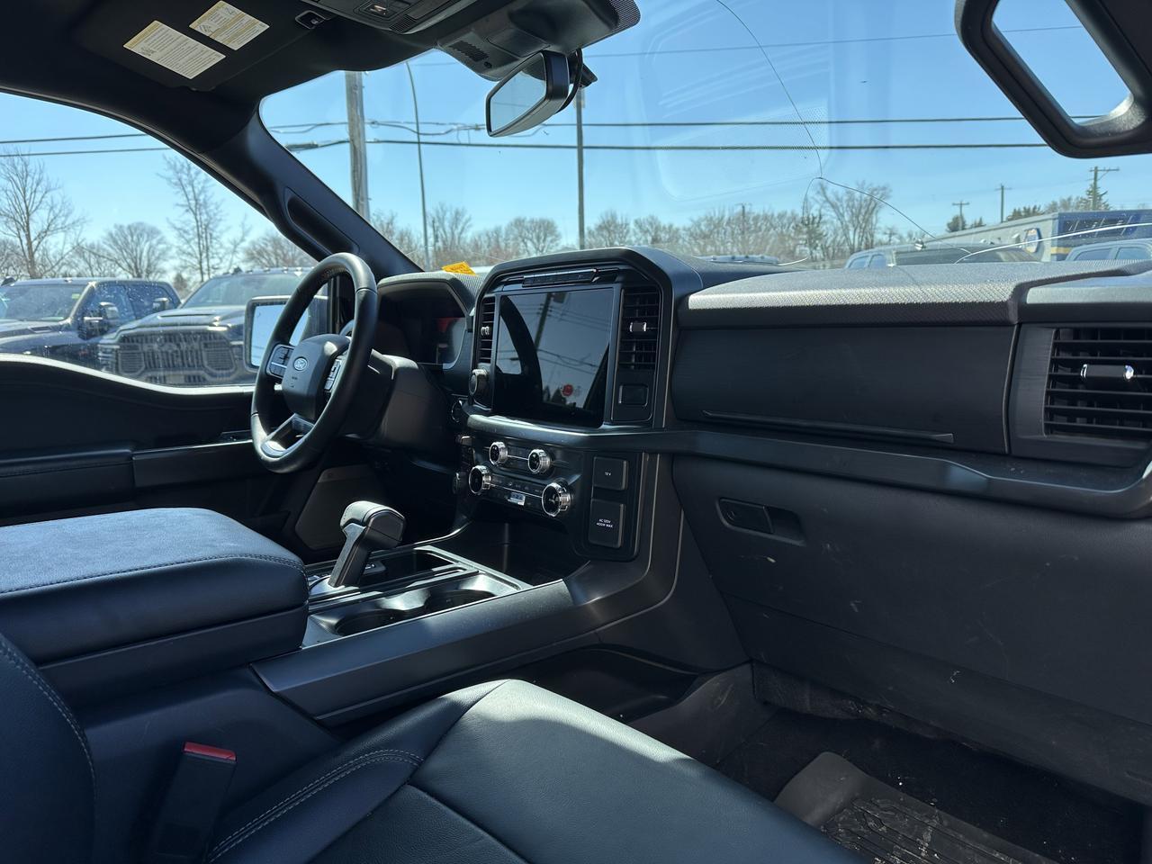 2024 Ford F-150 XLT Black Edition | Leather | B&O Audio | Trailer Pkg | Mobile Office | 2 Set Wheel & Tire Redwater AB