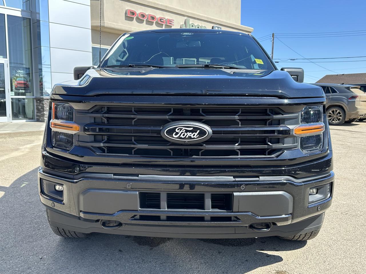 2024 Ford F-150 XLT Black Edition | Leather | B&O Audio | Trailer Pkg | Mobile Office | 2 Set Wheel & Tire Redwater AB