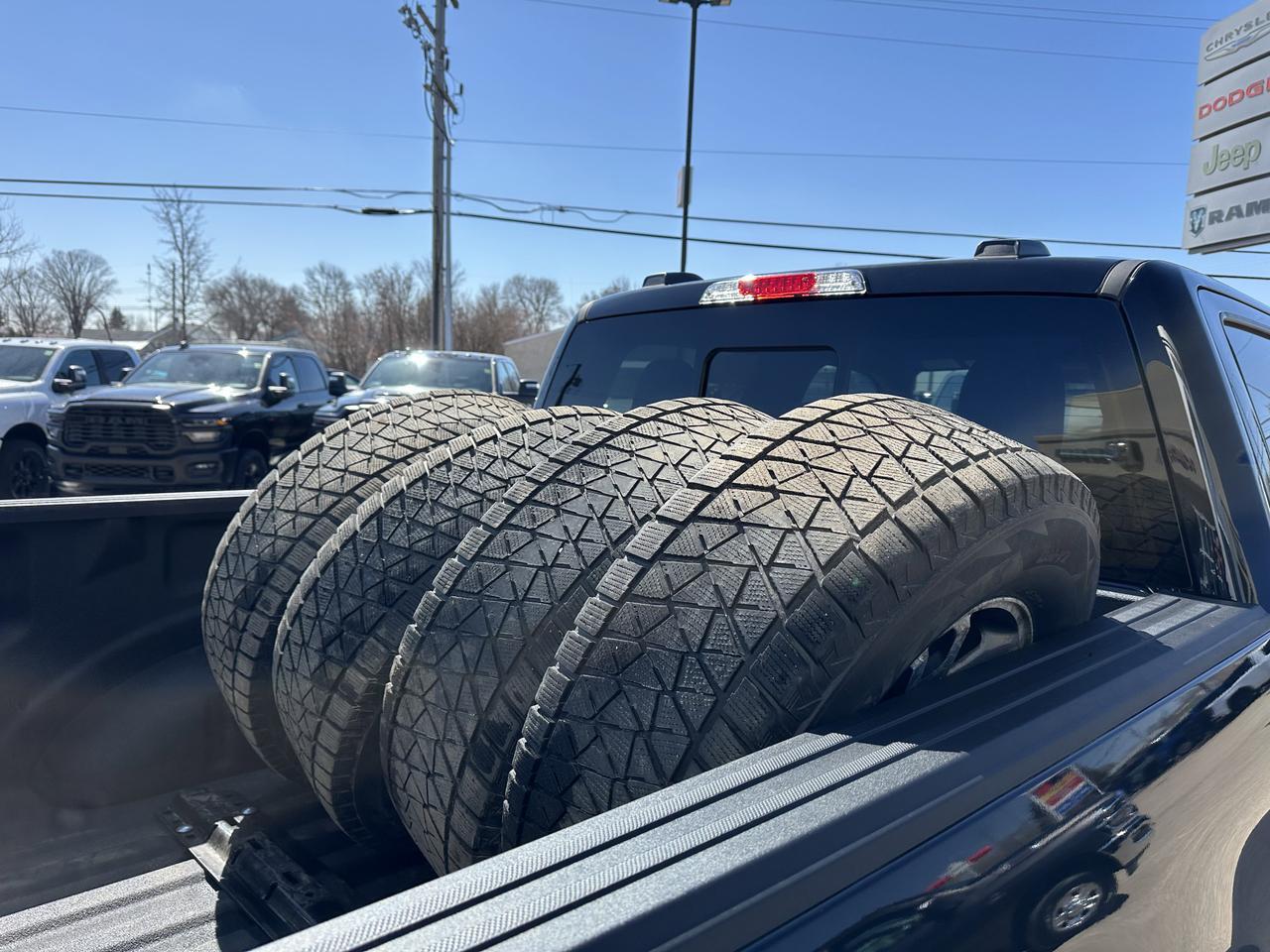 2024 Ford F-150 XLT Black Edition | Leather | B&O Audio | Trailer Pkg | Mobile Office | 2 Set Wheel & Tire Redwater AB